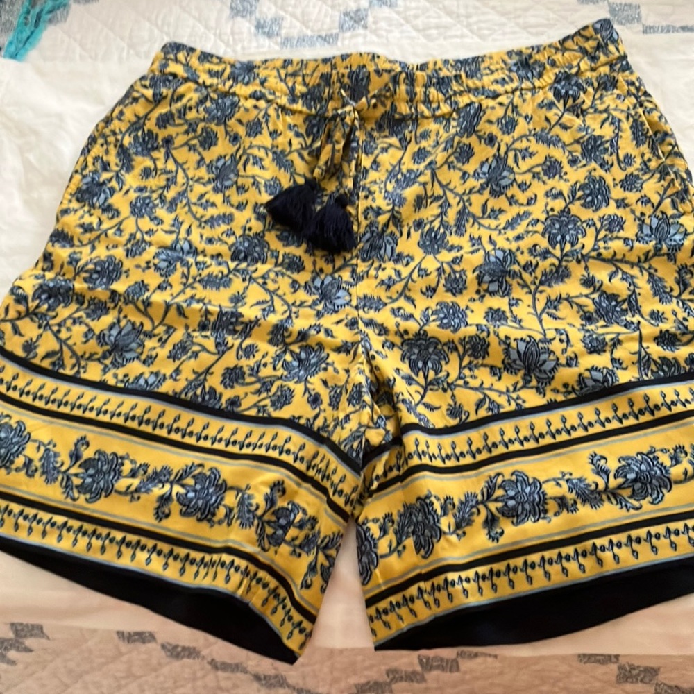 J Jill shorts with drawstring/elastic waist.